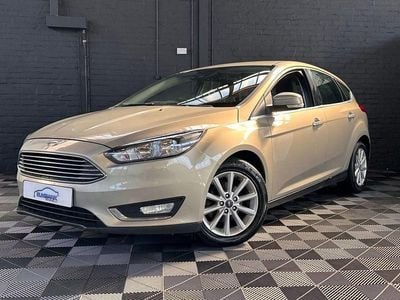 Used Ford Focus Titanium 120 HP (88 kW) 2015 Silver Hatchback