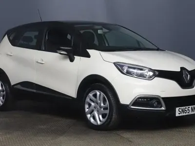 Used Renault Captur Dynamique 90 HP (66 kW) 2015 White SUV