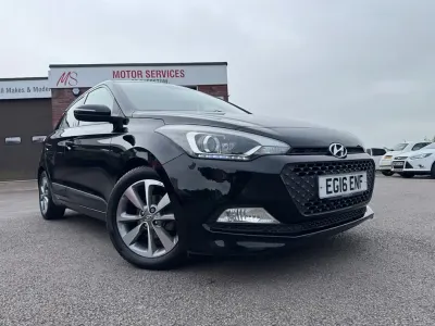 Używany Hyundai i20 Premium 84 KM (61 kW) 2016 Czarny Hatchback