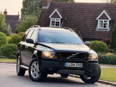 Usado Volvo XC90 SE 272 HP (200 kW) 2004 Preto SUV