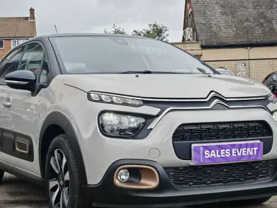 Usado Citroën C3 PureTech 83 HP (61 kW) 2023 Castanho Citadino