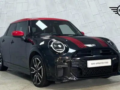 Used Mini Cooper S Hatch 201 HP (147 kW) 2024 Black Hatchback