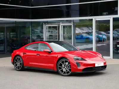 Used Porsche Taycan 350 kW (476 HP) 2022 Red Sedan