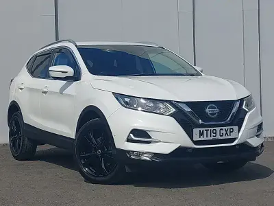 Used Nissan Qashqai N-Connecta 160 HP (117 kW) 2019 White SUV