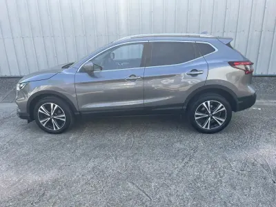 Used Nissan Qashqai N-Connecta 115 HP (84 kW) 2018 Grey SUV