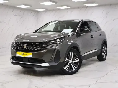 Käytetty Peugeot 3008 Allure 130 HP (95 kW) 2024 Harmaa Katumaasturi