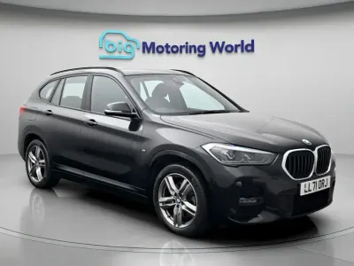 Begagnad BMW X1 M Sport 221 HK (162 kW) 2021 Svart SUV
