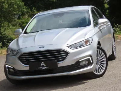 Used Ford Mondeo Titanium 150 HP (110 kW) 2019 Silver Hatchback