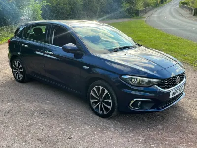 Used Fiat Tipo Lounge 95 HP (69 kW) 2017 Black Hatchback