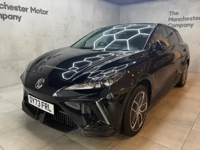 Begagnad MG MG4 EV Trophy 319 kW (435 HK) 2023 Halvkombi