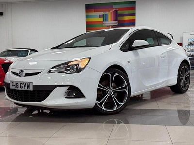Used Vauxhall Astra GTC Edition 140 HP (102 kW) 2018 White Hatchback