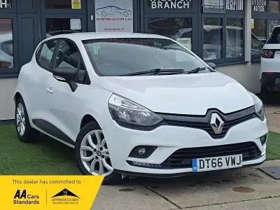 Usado Renault Clio IV Play 2017 Blanco Utilitario