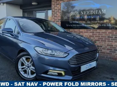 Używany Ford Mondeo Zetec 150 KM (110 kW) 2019 Niebieski Hatchback