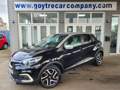 Używany Renault Captur Iconic 90 KM (66 kW) 2018 Czarny SUV