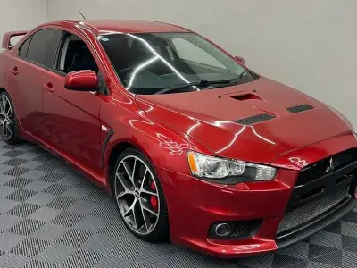 Used Mitsubishi Lancer 2011 Red Sedan
