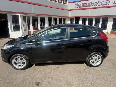 Used Ford Fiesta Zetec 82 HP (60 kW) 2012 Black Hatchback