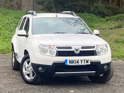 Usado Dacia Duster Lauréate 110 HP (80 kW) 2014 Branco SUV