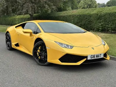 Used Lamborghini Huracán 610 HP (448 kW) 2015 Yellow Coupe