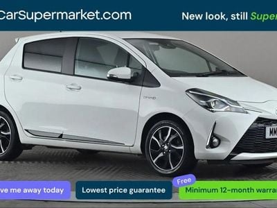 Used Toyota Yaris Hybrid Design 101 HP (74 kW) 2018 White Hatchback
