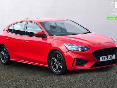 Używany Ford Focus ST-Line 125 KM (91 kW) 2019 Czerwony Hatchback
