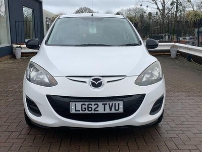 Used Mazda 2 75 HP (55 kW) 2012 White Hatchback