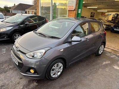 Grey Used 2014 Hyundai i10 SE Hatchback | £4,995 (Good price)