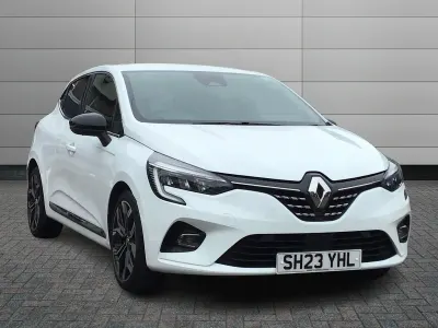 Used Renault Clio Techno 145 HP (106 kW) 2023 White  Hatchback