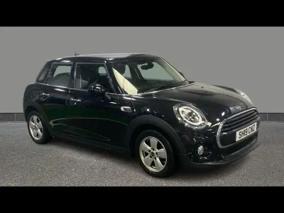 Used Mini Cooper Classic 2019 Black Hatchback