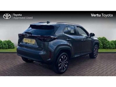 Used Toyota Yaris Cross Design 128 HP (94 kW) 2025 Grey SUV