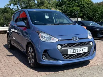 Used Hyundai i10 Premium SE 87 HP (63 kW) 2017 Blue Hatchback
