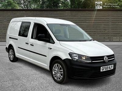Used VW Caddy Maxi 102 HP (75 kW) 2018 White MPV