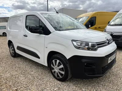 Used Citroën Berlingo 100 HP (73 kW) 2022 White MPV