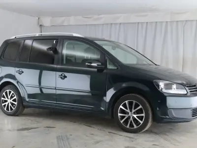 Used VW Touran SE 105 HP (77 kW) 2014 Green MPV