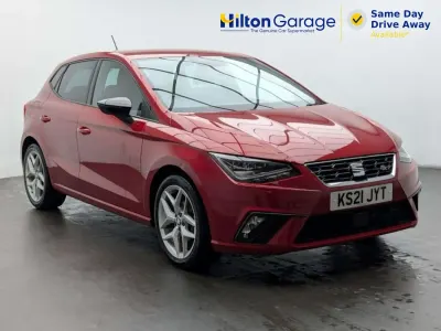 Begagnad Seat Ibiza FR 80 HK (58 kW) 2021 Röd Halvkombi