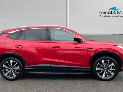 Usado MG HS SE 299 CV (219 kW) 2025 Rojo SUV