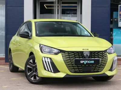 Used Peugeot 208 Allure 101 HP (74 kW) 2025 Yellow Hatchback