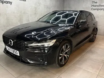 Used Volvo V60 R-Design 335 HP (246 kW) 2021 Black Estate