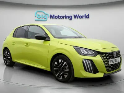 Used Peugeot 208 Allure 101 HP (74 kW) 2024 Yellow Hatchback