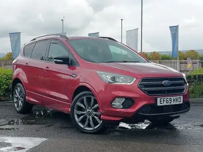Begagnad Ford Kuga ST-Line 180 HK (132 kW) 2019 Röd SUV