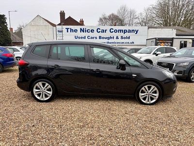 Używany Vauxhall Zafira SRi 170 KM (125 kW) 2015 Czarny Minivan