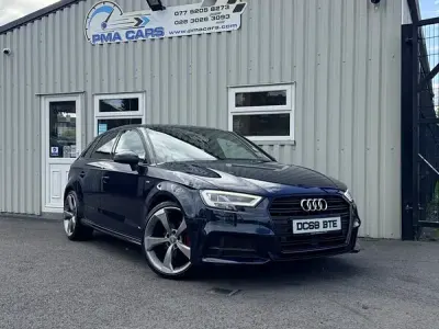 Usado Audi A3 S-Line 116 HP (85 kW) 2019 Azul Sedan