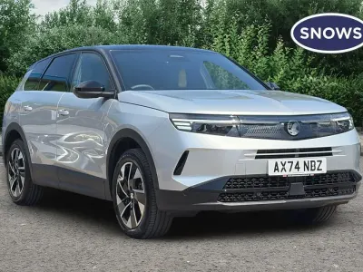 Used Vauxhall Grandland X Ultimate 136 HP (100 kW) 2025 Silver SUV