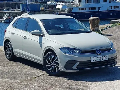 Begagnad VW Polo Life 95 HK (69 kW) 2024 Grå Halvkombi
