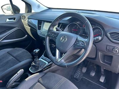 Second-hand Vauxhall Crossland Ultimate 110 CP (80 kW) 2023 Negru SUV