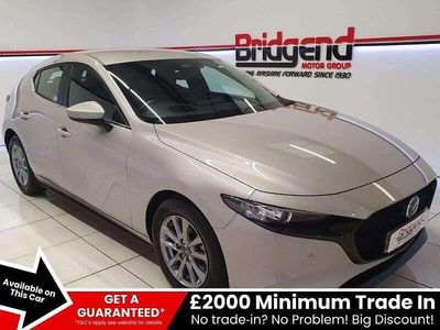 Begagnad Mazda 3 Center-Line 140 HK (102 kW) 2025 Silver Halvkombi