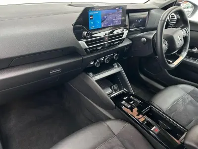 Käytetty Citroën C4 PureTech 130 HP (95 kW) 2024 Harmaa Katumaasturi