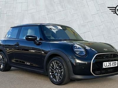 Used Mini Cooper Hatch 113 kW (154 HP) 2025 Black Hatchback