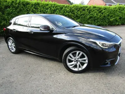 Used Infiniti Q30