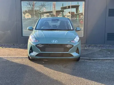 New Hyundai i10 Advanced 61 HP (44 kW) 2026 Green Hatchback