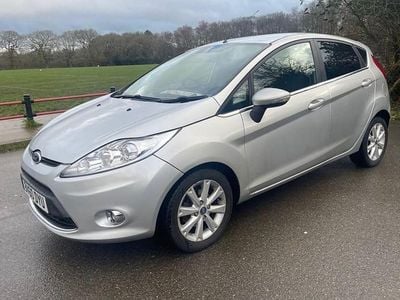 Used Ford Fiesta Zetec 94 HP (69 kW) 2010 Silver Hatchback